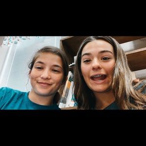 Meet your Posher, Ellie